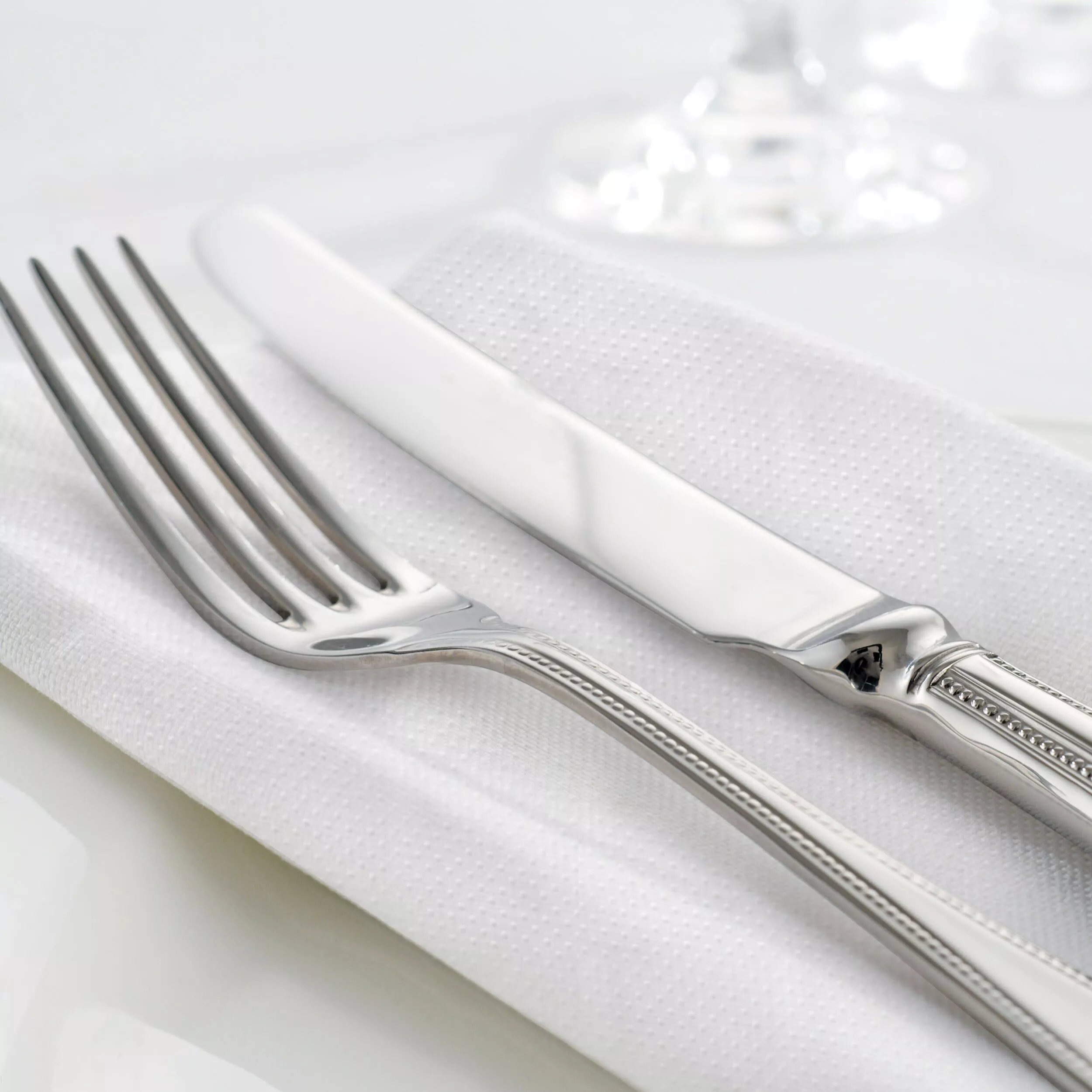 Tork Textured Dinnerservietten Weiß, 1/4‑Falz, 2‑lagig, 38 cm × 39 cm, 20 × 50 Servietten, 509414